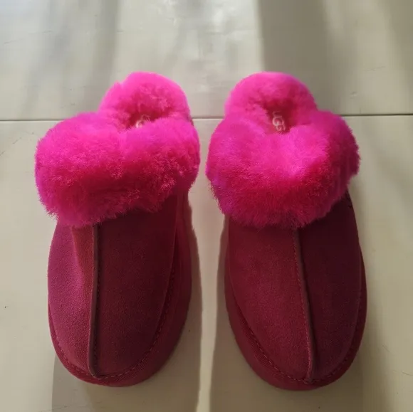NWT Ugg Disquette pink fur slide platform slipper clogs