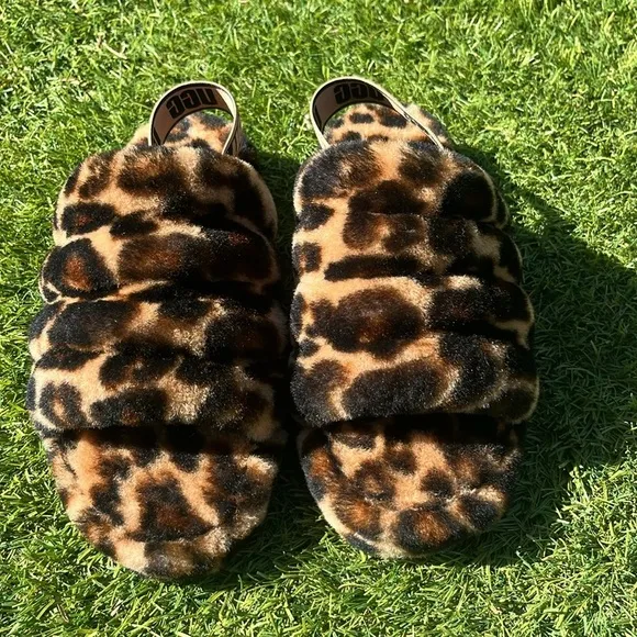 NWT UGG FLUFF YEA PANTHER PRINT SLIPPERS