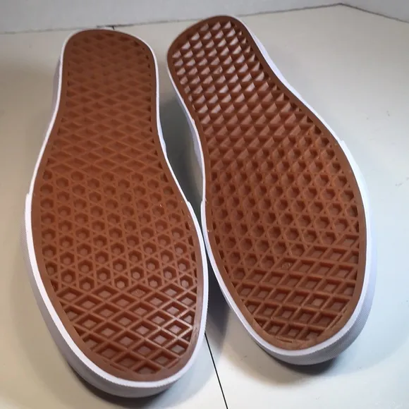 NWT Vans Authentic Retro Skateboard Shoes Men’s 10