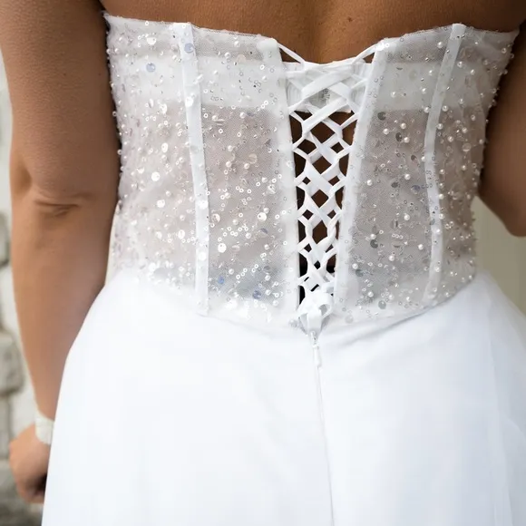 NWT Wedding Dress Sequin Decore Bridal Gown Minimalistic Weding Dress with Slit