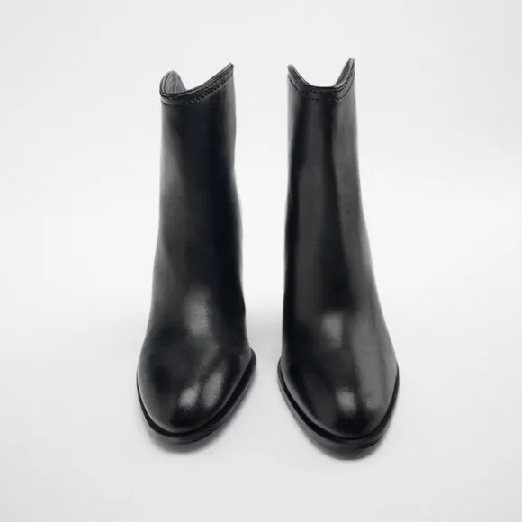 NWT. Zara Black Leather Heeled Cowboy Ankle Boots. Size 9.