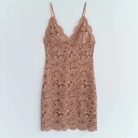 NWT Zara luxury spring summer wedding lace dress