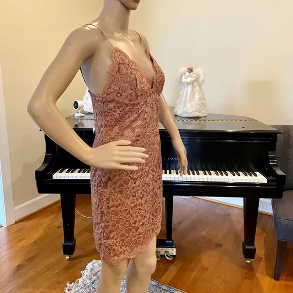 NWT Zara luxury spring summer wedding lace dress