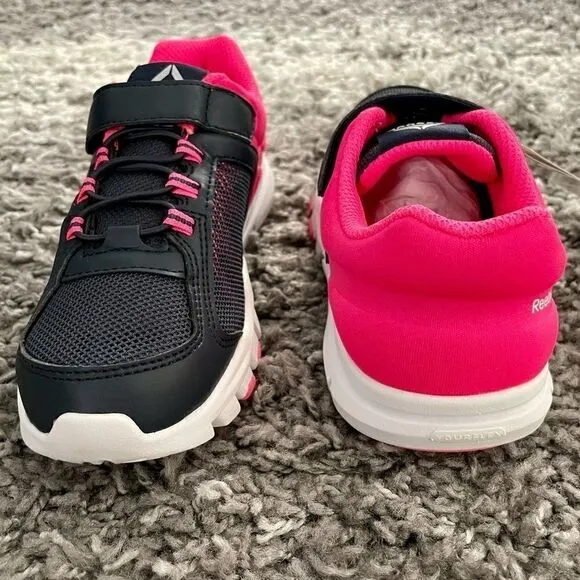 NWT Reebok Kids Yourflex Train 9.0 Shoes