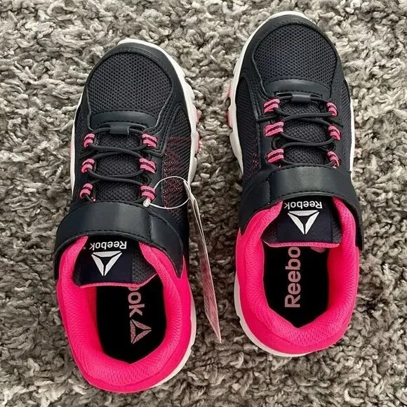 NWT Reebok Kids Yourflex Train 9.0 Shoes