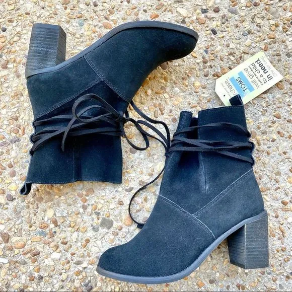 NWT Toms Mila Black Suede Tie Round Booties Size 7