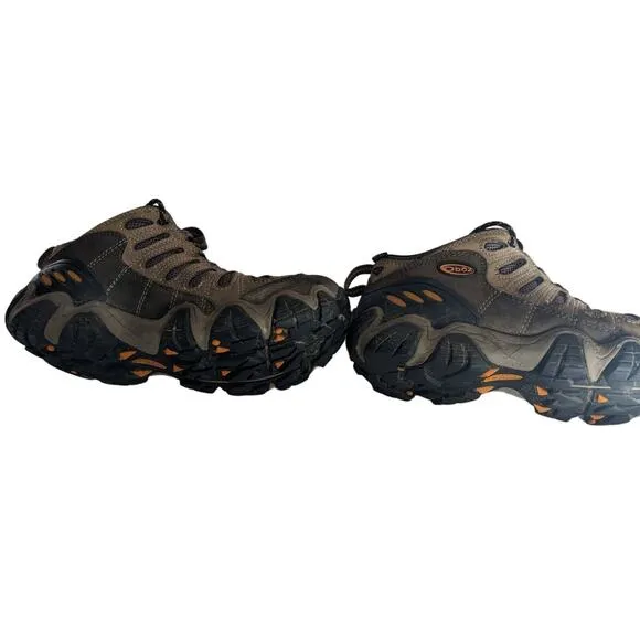 Oboz Trail Hiking Boots GTX bDry Oboz Size 10 Women/8.5 Men. Brown