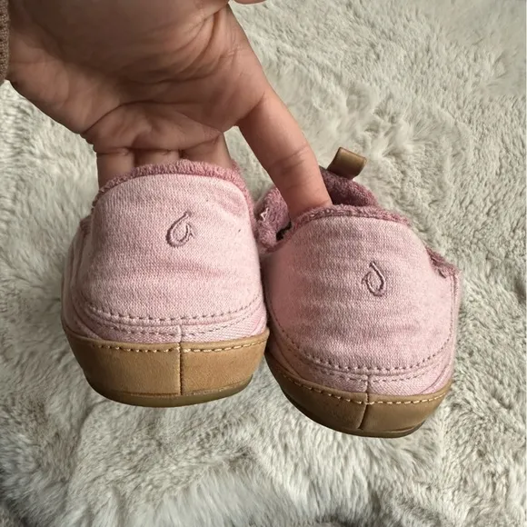 Olukai Lania Womens 9 Slip On Shoes Casual Comfort Pink Lined Slippers