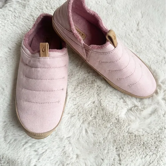 Olukai Lania Womens 9 Slip On Shoes Casual Comfort Pink Lined Slippers