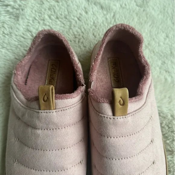 Olukai Lania Womens 9 Slip On Shoes Casual Comfort Pink Lined Slippers