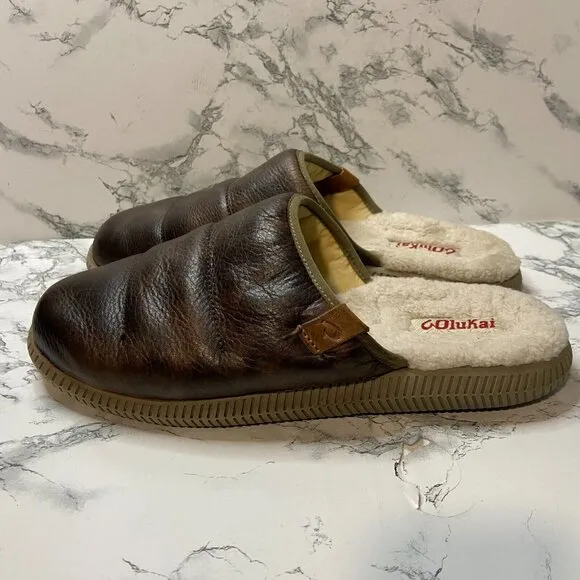 OluKai Men 10 Mua Ili Slip On Slippers Brown Leather Lounge Faux Fur Lined Shoe