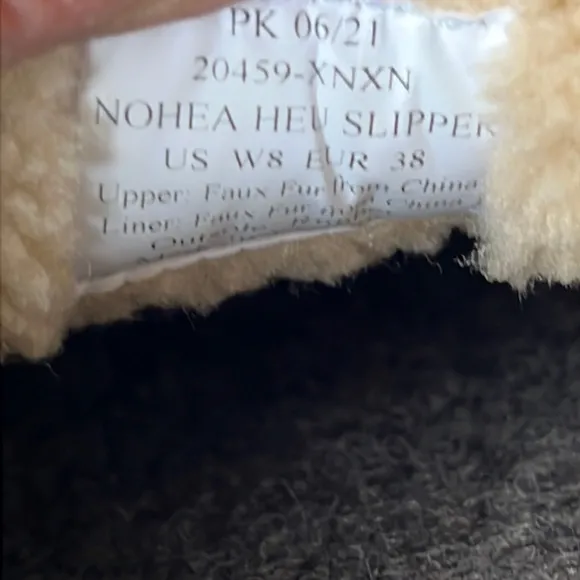 OluKai Nohea Heu Slipper