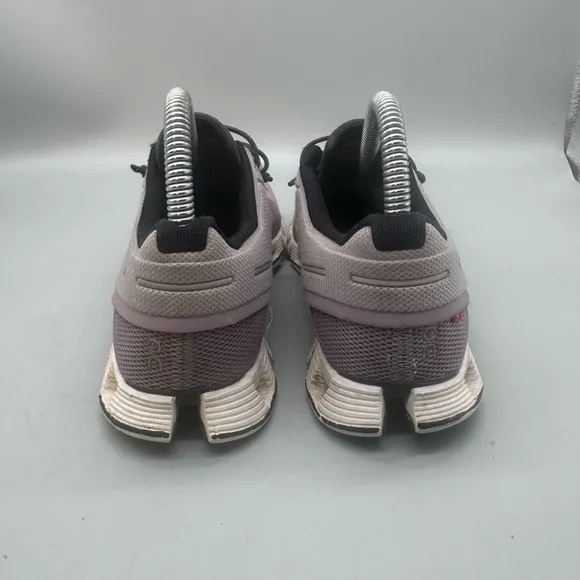 On Cloud Womens Purple &amp; Gray Cloud 5 Trail Running Hiking Outdoor Shoes Size 7