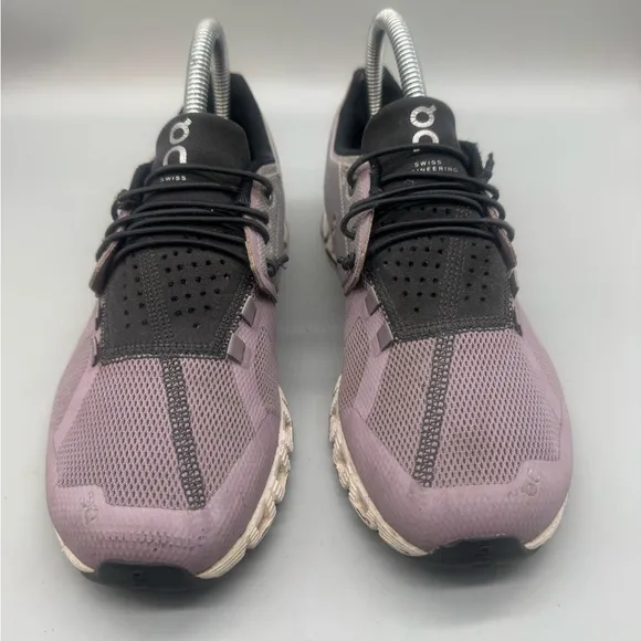 On Cloud Womens Purple &amp; Gray Cloud 5 Trail Running Hiking Outdoor Shoes Size 7