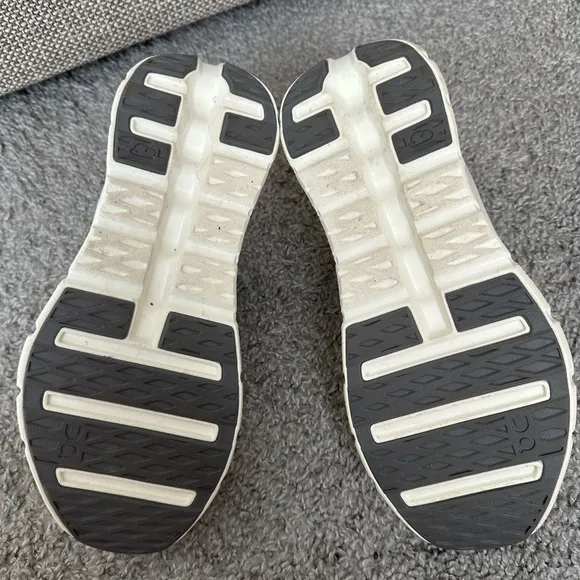On Cloudtilt Women’s Shoes