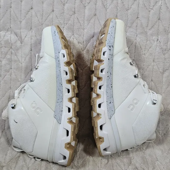 On Cloudtrax Sneakers Womens 10.5 Outdoor Hiking Shoe Comfort Minimal High Top