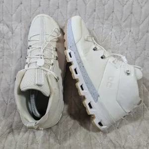 On Cloudtrax Sneakers Womens 10.5 Outdoor Hiking Shoe Comfort Minimal High Top