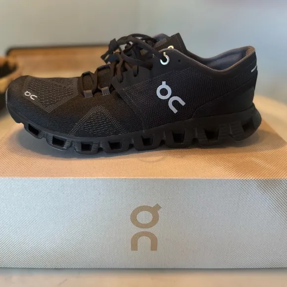 On Running Black Athletic Shoes CloudTec X Performance