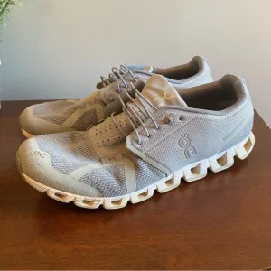 On Running Cloud 5 Men's Athletic Shoes - Gray