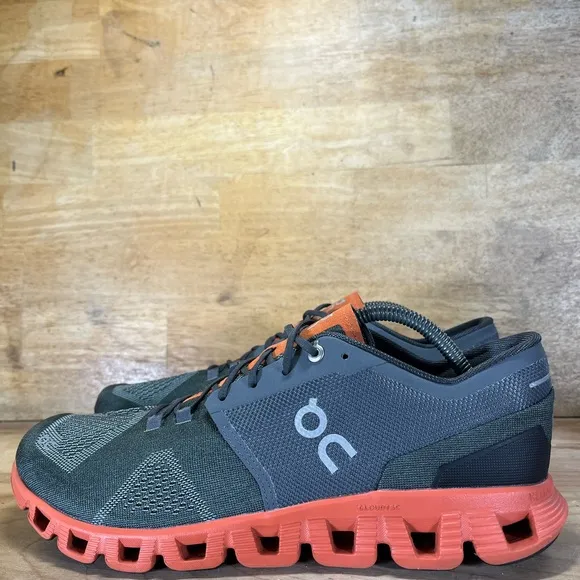 On Running Cloud X REFLECTIVE Mens Sz 10.5 Running Shoes Sneakers Rust Rock Grey