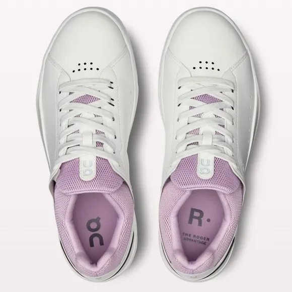 On Shoes The Roger Advantage size 8 women's white/aster New
