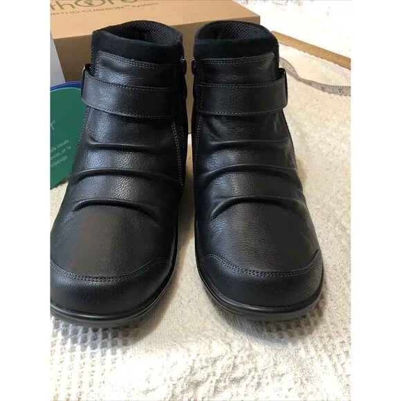 Orthofeet Women’s HEIDI Black Leather Ankle Boots Comfort Shoes Size 9 Wide NIB