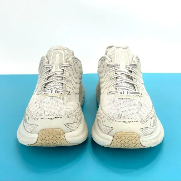 OUTDOOR VOICES X HOKA ONE ONE CLIFTON 4 RUNNING SHOES / ATHLEISURE SNEAKERS