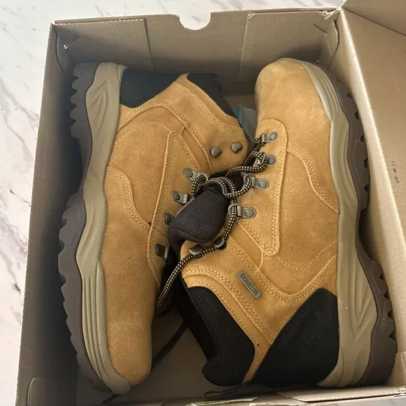 OZARK TRAIL Men’s Free Edge Hiker Boots Round Toe Brown Wheat Size 12 NEW
