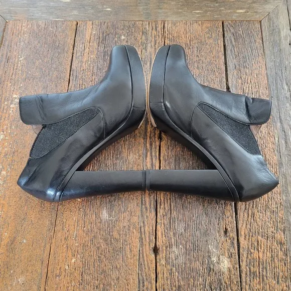 Paco Gil Black Leather Ankle Boots Booties