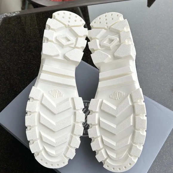 Palladium Revolt LoTop Black Marshmallow Platform Tennis Shoes, Size 42, US 10