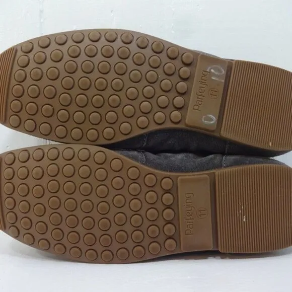 Parfeying Men's Size 11 US Gray Indoor Outdoor Sheepskin Moccasins Slip on Shoes