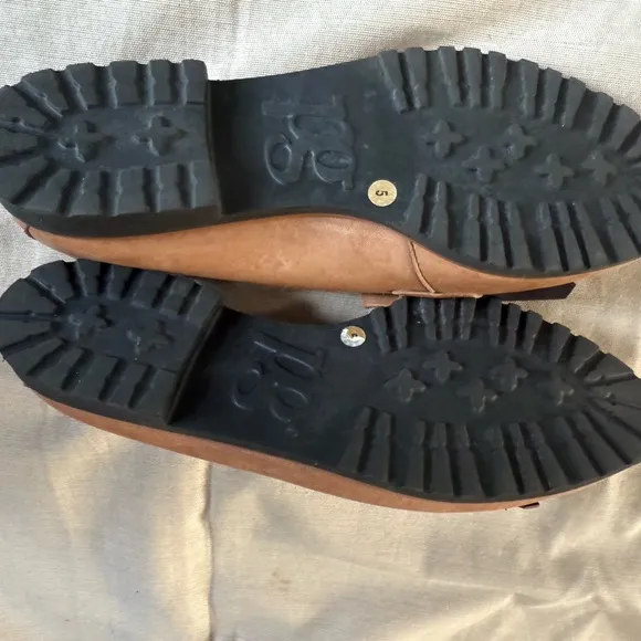 Paul Green Ladies Patina Leather Shoes tassel weejun Size 5 Beautiful Dressy