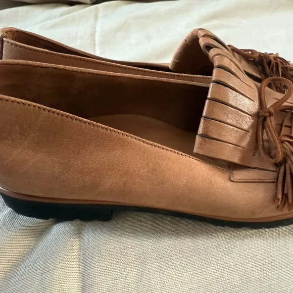 Paul Green Ladies Patina Leather Shoes tassel weejun Size 5 Beautiful Dressy