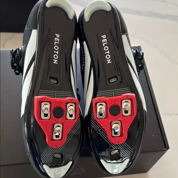 Peloton Black and Red Cycling Shoes 10.5