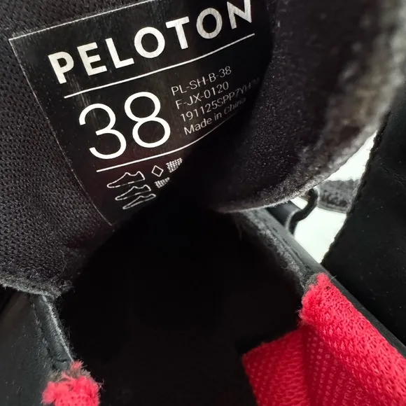 Peloton Delta Compatible Indoor Cycling Cleats Shoes Black 38 Women’s size 7