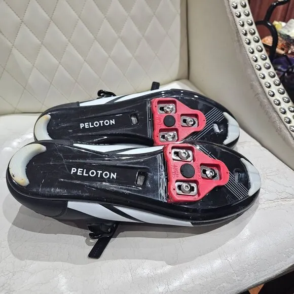 Peloton Mens Cycling Shoes Size 46 Black &amp; Red Synthetic Upper With Adjustable S