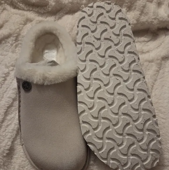 Plush White Antique Slippers with Fur Trim
