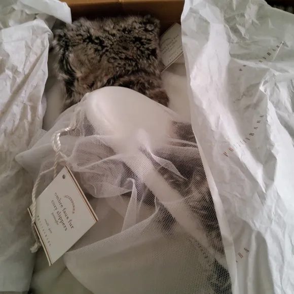 Pottery Barn Ombre Faux Fur Robe NWT/NIB
