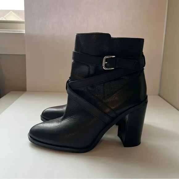 Preloved Vince Camuto Black Ankle Boots Sz 7.5