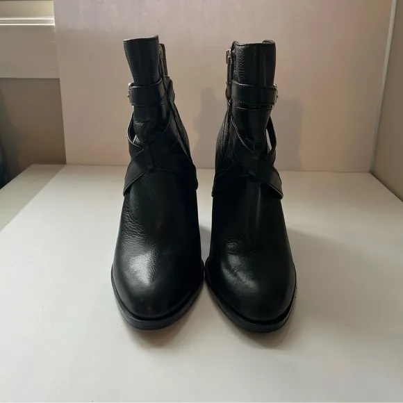 Preloved Vince Camuto Black Ankle Boots Sz 7.5