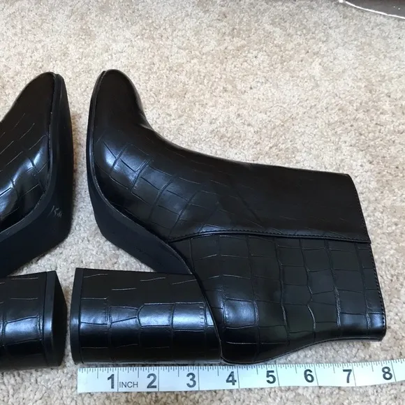 PULL &amp; BEAR black EU Size 38 black ankle boots