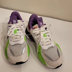 Puma Kids Rs-x Bold Buzz Light Year Collector Running Sneakers. 4.5c