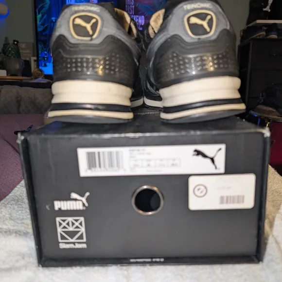 Puma Men's Black and Gray Sneakers