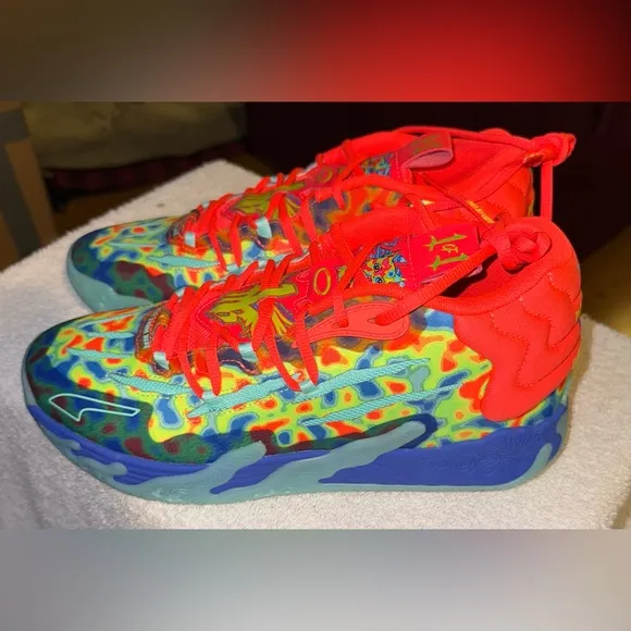 Puma Red and Yellow Athletic Shoes Vibrant Design
