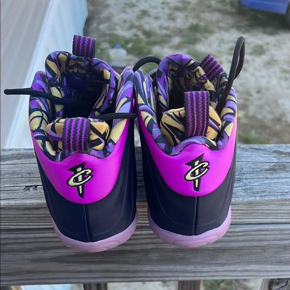 Purple foamposites