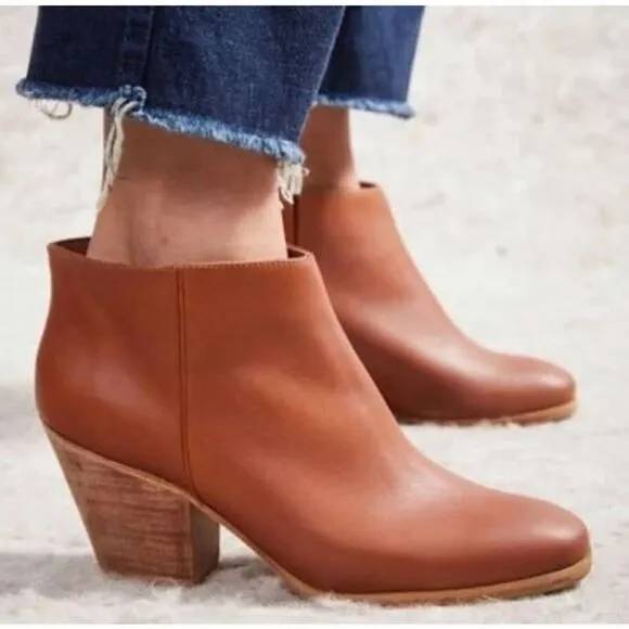 Rachel Comey Chocolate Brown Lizard Embossed Mars Ankle Boots Sz. 7