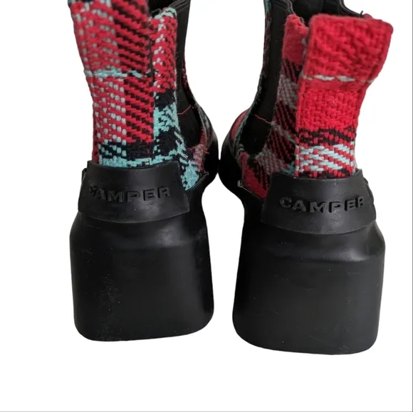 Rain  Tartan-print Boots in Red...Size...41/11