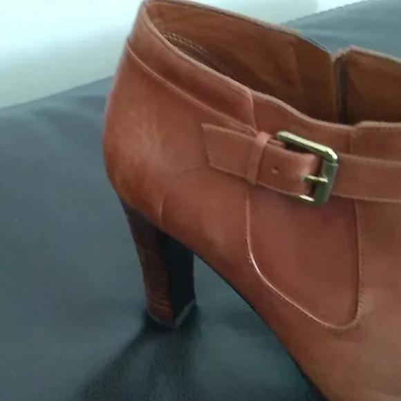 Ralph Lauren Ankle Boots High Heels Size 9B