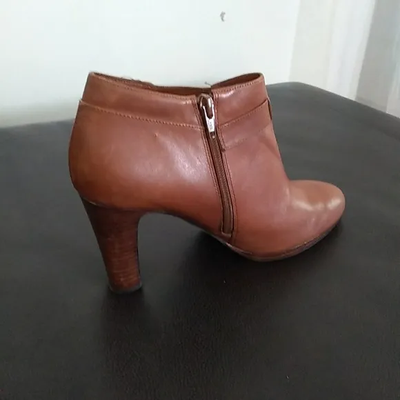 Ralph Lauren Ankle Boots High Heels Size 9B