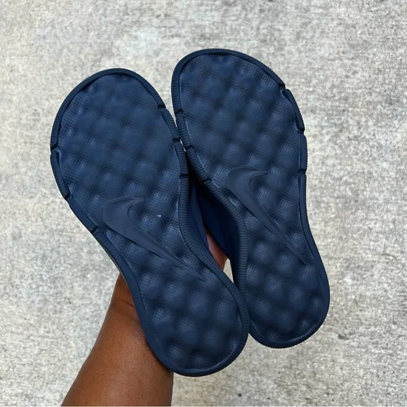 RARE USED WMNS NIKE ULTRAS COMFORTS THONGS TRIPLE BLUES WHITES FOOTBEDS